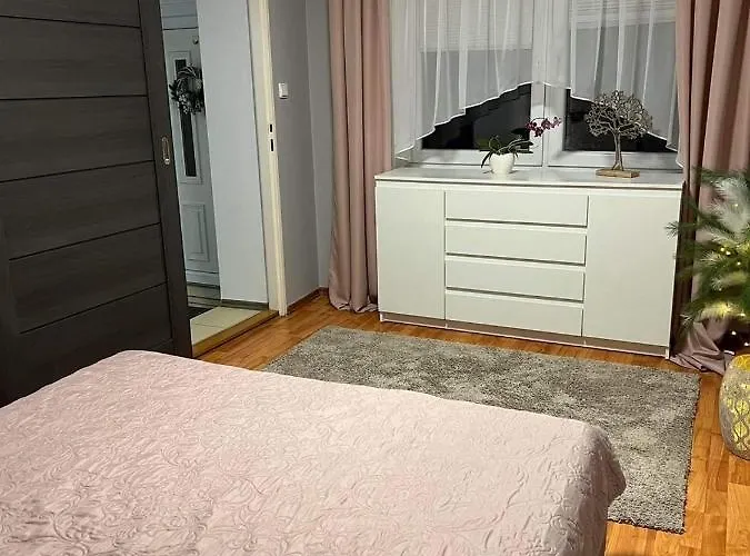 Monica * Kralovsky Chlmec